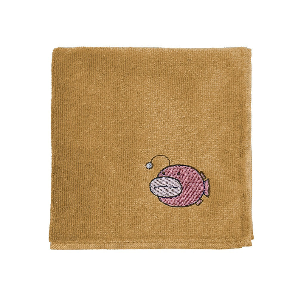 ガールズ&パンツァー 最終章 あんこうチーム 刺繍ハンドタオル LIGHT BROWN 【02/04頃入荷】