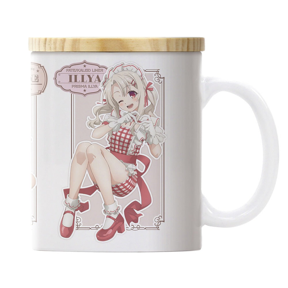 劇場版「Fate/kaleid liner プリズマ☆イリヤ Licht 名前の無い少女」 ウエイトレス服のイリヤ&美遊&クロエ フタ付きフルカラーマグ.. 【01/24頃入荷】