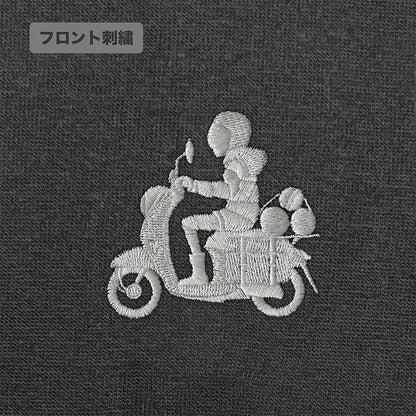『ゆるキャン△ SEASON３』 バイク志摩リン ワンポイント刺繍Tシャツ SUMI L  【03/24頃入荷】