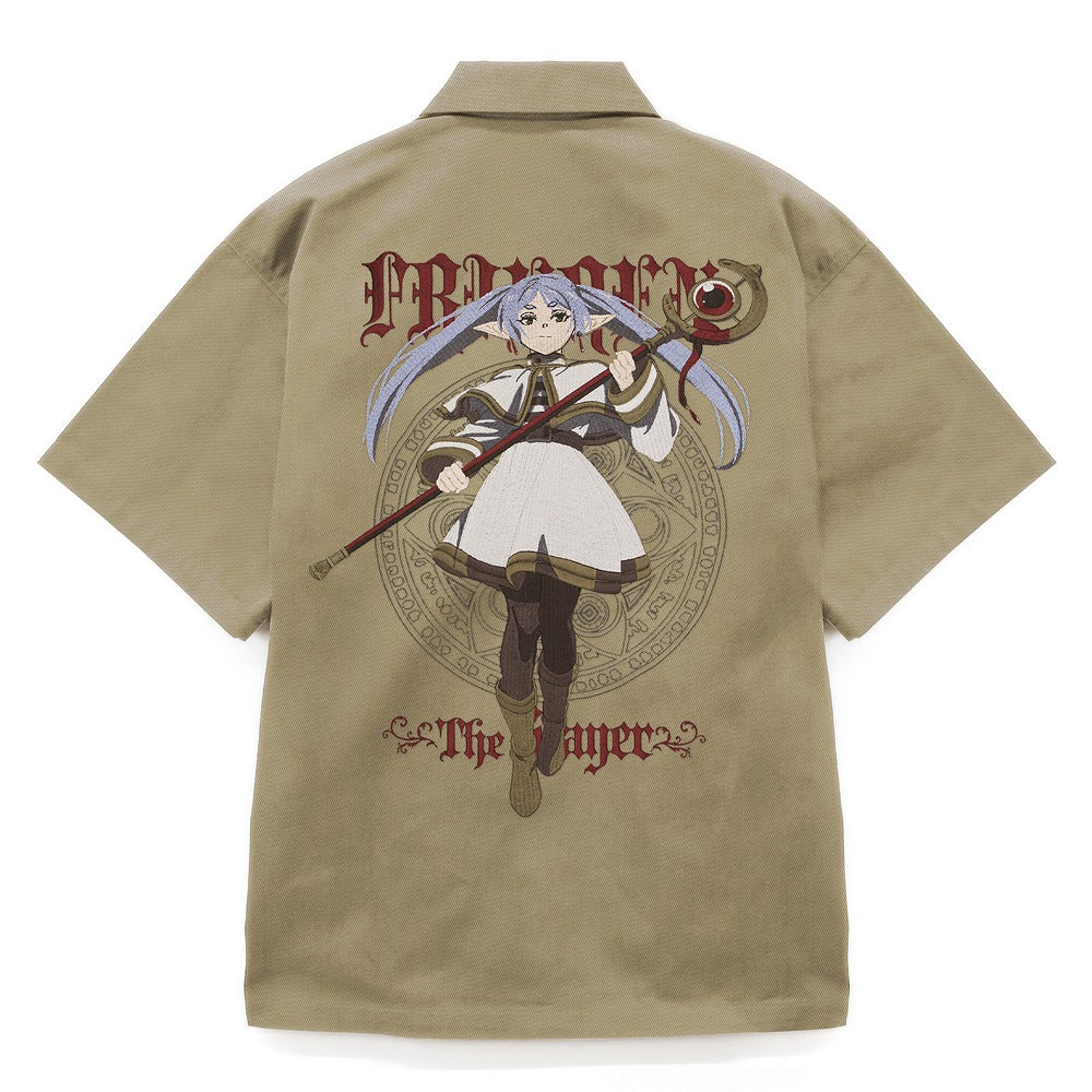 葬送のフリーレン フリーレン 刺繍ワークシャツ SAND KHAKI XXL 【02/04頃入荷】