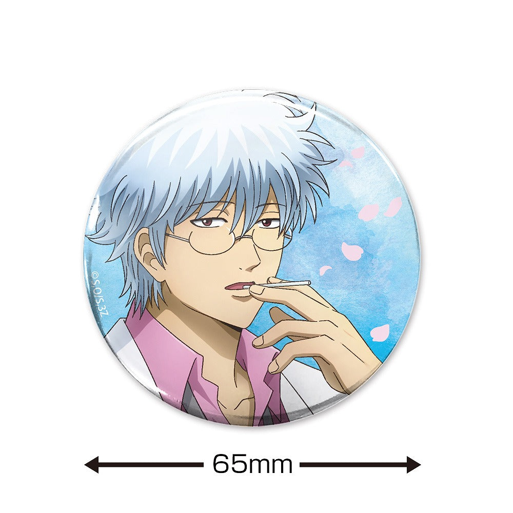 TVアニメ「3年Ｚ組銀八先生」 描き下ろし 坂田銀八 65mm缶バッジ ホームルーム始めんぞ.. 【03/24頃入荷】